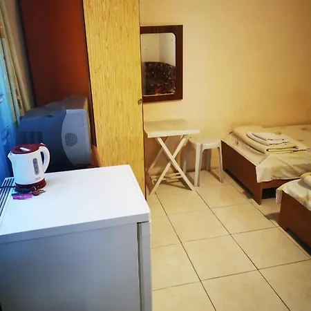 Private Double In Πανσιόν Νεσέμπαρ